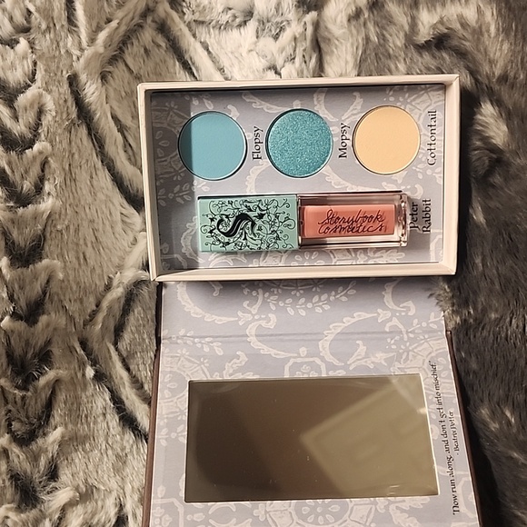 Storybook cosmetics eye shadows & lippy - Picture 3 of 3